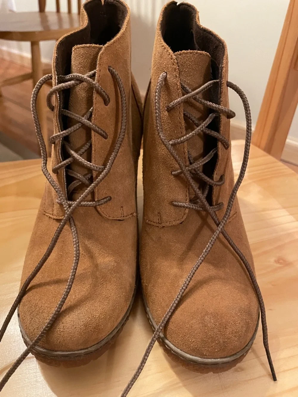 Timberland Women's Chestnut Suede Lace-Up Heeled Ankle Boots - Picture 3 of 4